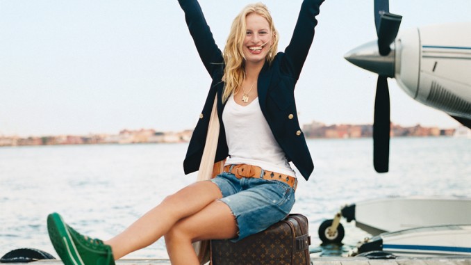 make-your-traveling-awesome-with-these-amazing-travel-accessories Make Your Traveling Awesome with These Amazing Travel Accessories